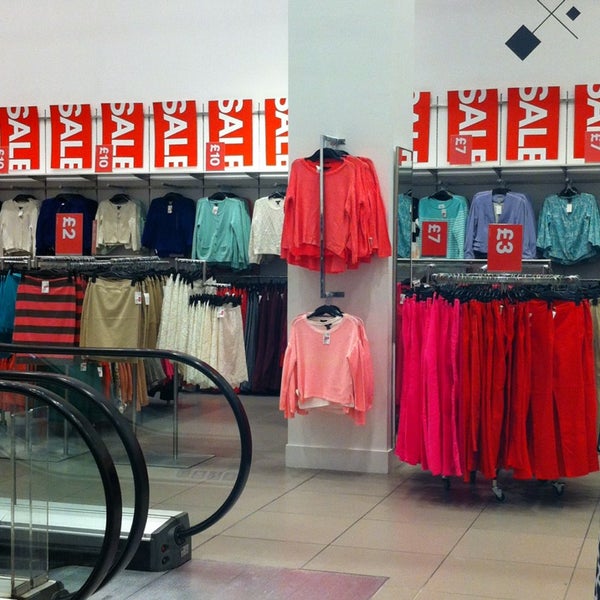 H M Clothing Store