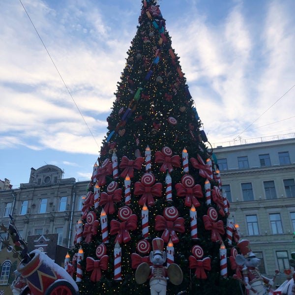 12/21/2021 tarihinde Yana A.ziyaretçi tarafından Manezhnaya Square'de çekilen fotoğraf