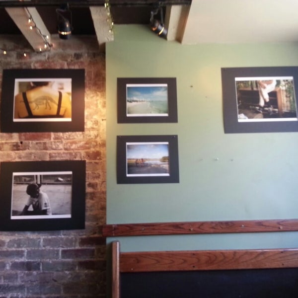 8/26/2013 tarihinde Junibel H.ziyaretçi tarafından Green T Coffee Shop'de çekilen fotoğraf