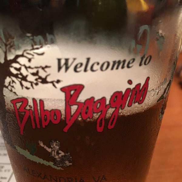 รูปภาพถ่ายที่ Bilbo Baggins Global Restaurant โดย ✅ Kit O. เมื่อ 12/28/2015