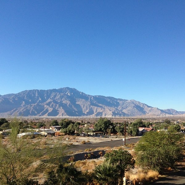 Das Foto wurde bei Desert Hot Springs Spa Hotel von Genie G. am 12/31/2013 aufgenommen