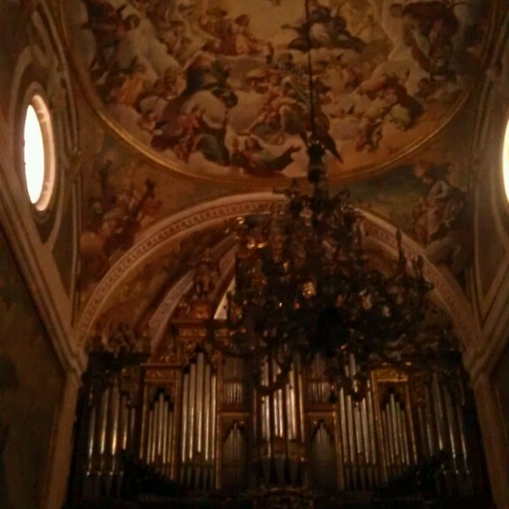 Foto diambil di Catedral De Jaca oleh Luz Y. pada 1/10/2014