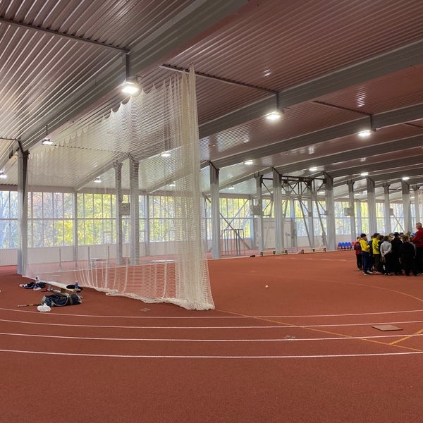 Спортивный комплекс ленина. Спортивный комплекс Боровский. Алай спортивный комплекс. Витаспорт на живописной фото.