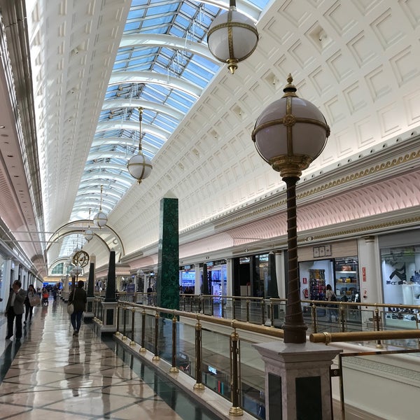 Foto tomada en Centro Comercial Gran Vía 2  por Ana G. el 10/8/2019