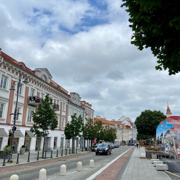 8/22/2022 tarihinde Ana G.ziyaretçi tarafından Rotušės aikštė  | Town Hall Square'de çekilen fotoğraf