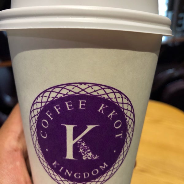 Foto tirada no(a) Coffee Kkot por Aaron T. em 1/13/2019
