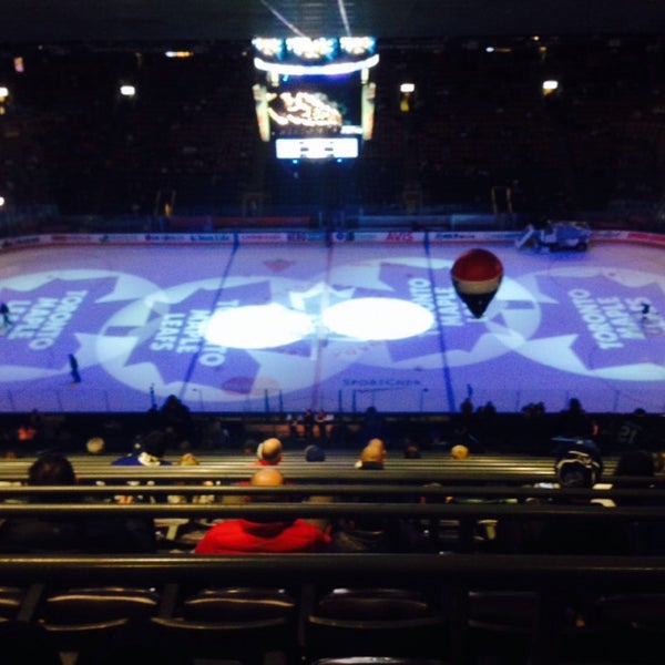 Photo taken at Scotiabank Arena by Benoit S. on 12/14/2014