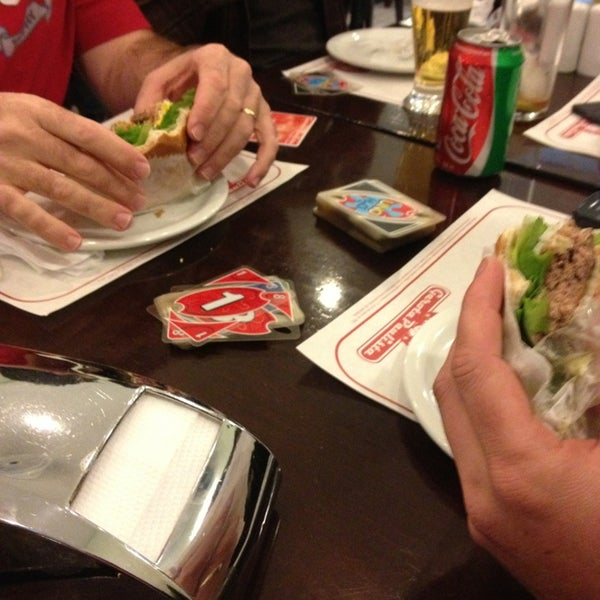 8/16/2013에 Romulo N.님이 Garota Paulista Burger &amp; Salad에서 찍은 사진