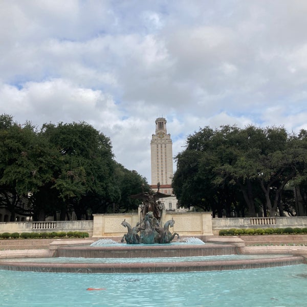 Littlefield Fountain Fountain in University of TexasAustin