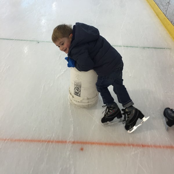 Kirkwood Ice Skating Rink Skating Rink in Saint Louis