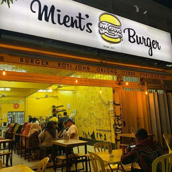Photo taken at Mient&#39;s Burger by Ghim on 2/2/2020
