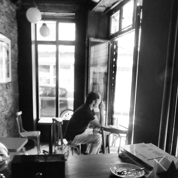 6/8/2013にVolkan D.がNano Cafeで撮った写真
