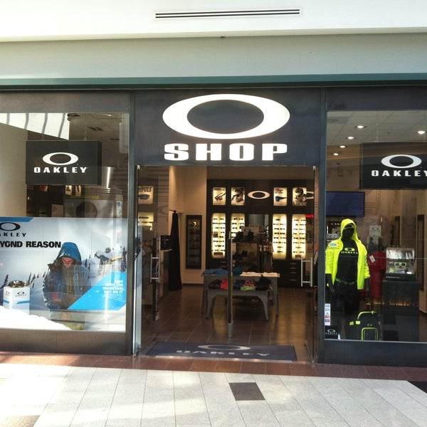 oakley o store