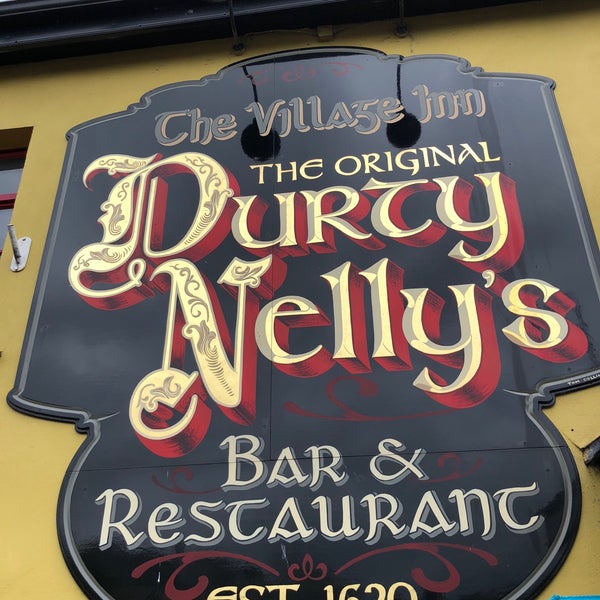 Photo taken at Durty Nelly&#39;s by maura m. on 8/11/2018