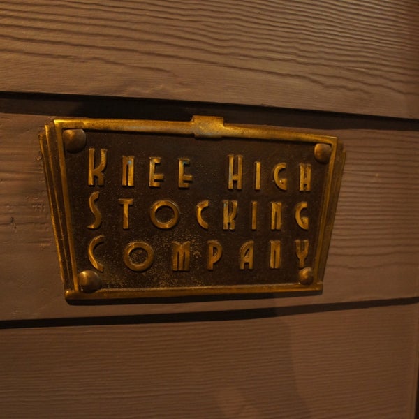 9/15/2015에 Hachikaoru님이 Knee High Stocking Co.에서 찍은 사진