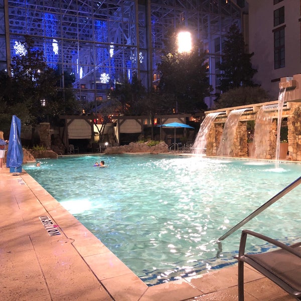 Outdoor Pool Gaylord Texan Grapevine, TX
