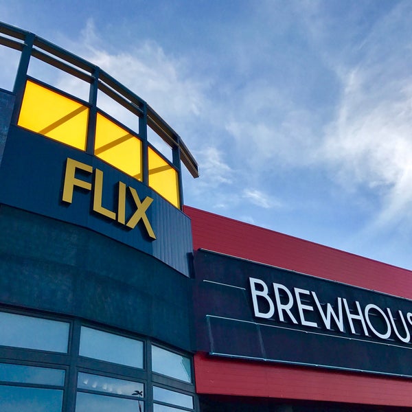Photo taken at Flix Brewhouse by Park on 4/8/2017