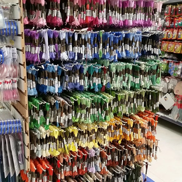 Armarinhos Fernando Loja de Artigos Diversos