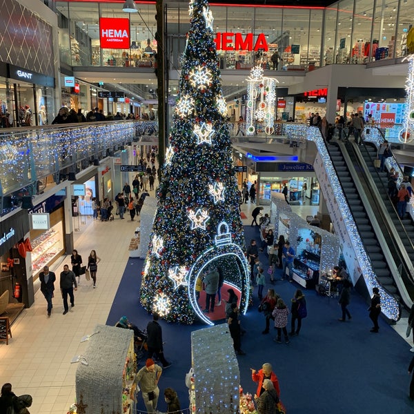 12/14/2019 tarihinde Marcelo W.ziyaretçi tarafından Westfield Donau Zentrum'de çekilen fotoğraf