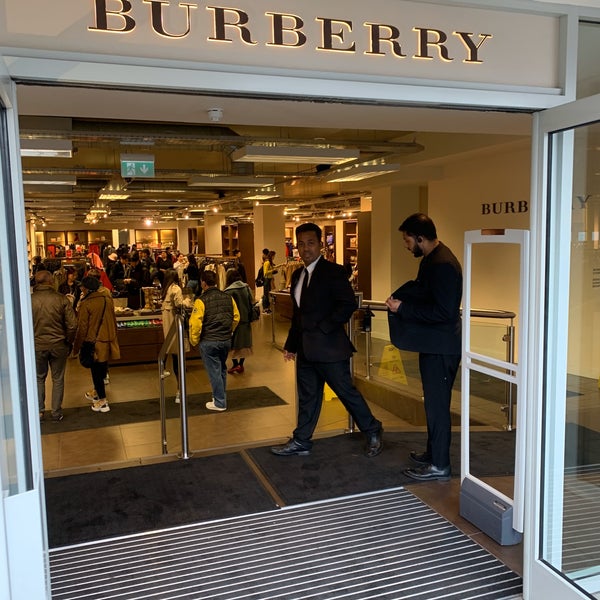 Fotos em Burberry Outlet Agora fechado Hackney 29 31 Chatham Pl