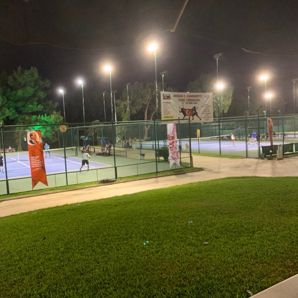 10/18/2020 tarihinde Murat E.ziyaretçi tarafından Antalya Tenis İhtisas ve Spor Kulübü (ATİK)'de çekilen fotoğraf