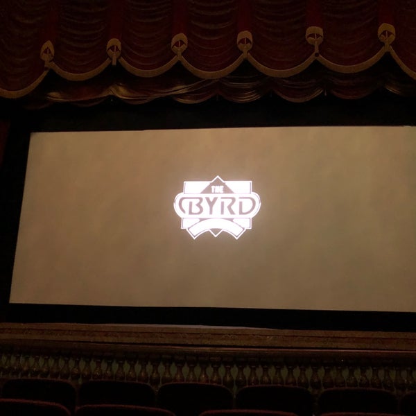 รูปภาพถ่ายที่ The Byrd Theatre โดย Matt Y. เมื่อ 1/12/2019