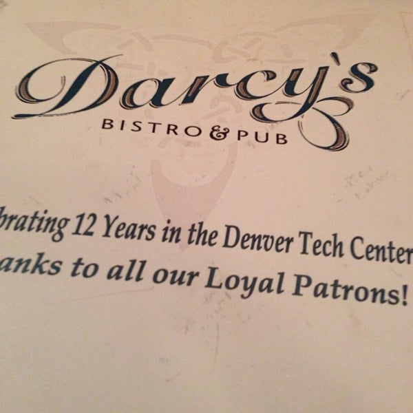 Foto tirada no(a) Darcys Irish Pub por Jamie M. em 7/13/2014
