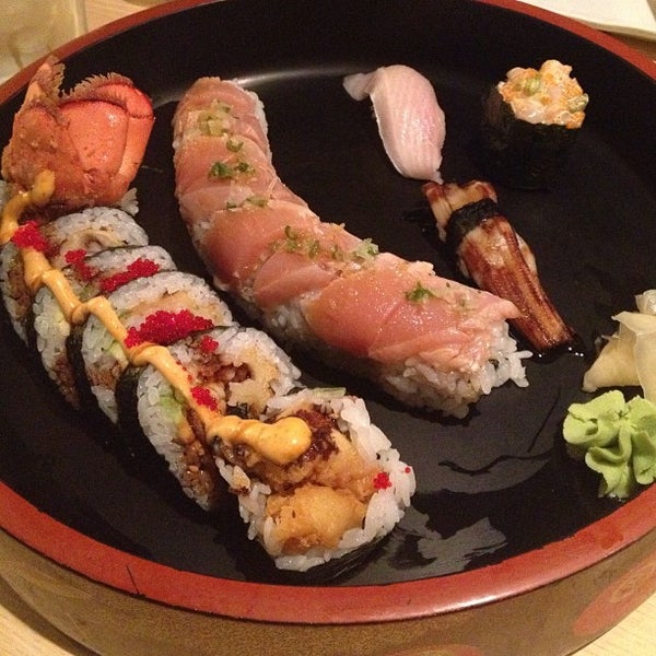 Foto diambil di Kampai Sushi Bar oleh Ken M. pada 3/16/2013