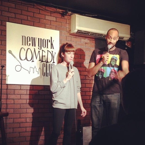 รูปภาพถ่ายที่ New York Comedy Club โดย Joel B. เมื่อ 1/11/2014