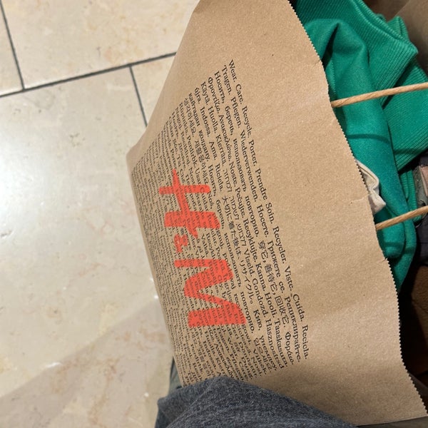 H&M Clothing Store in Vancouver