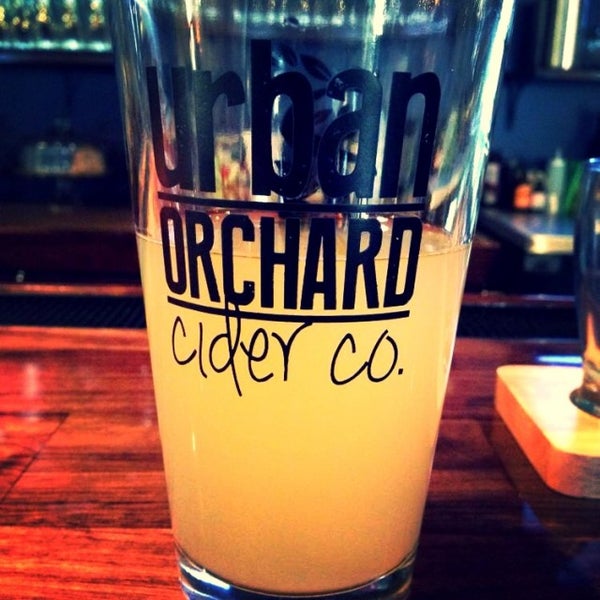 Foto tirada no(a) Urban Orchard Cider Co. por Ultimate A. em 1/1/2014