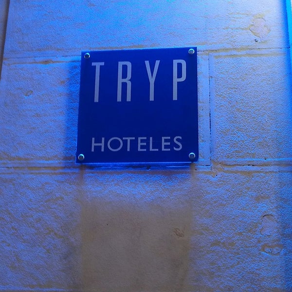 Photo taken at Hotel TRYP Madrid Atocha by naoco on 2/3/2020