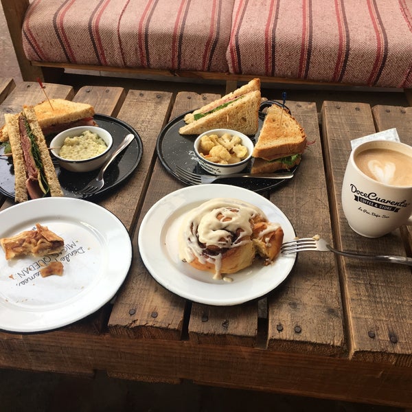 Doce Cuarenta Coffee Shop