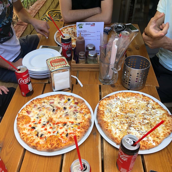 Bronzo Pizza Zuhuratbaba 48 tavsiye
