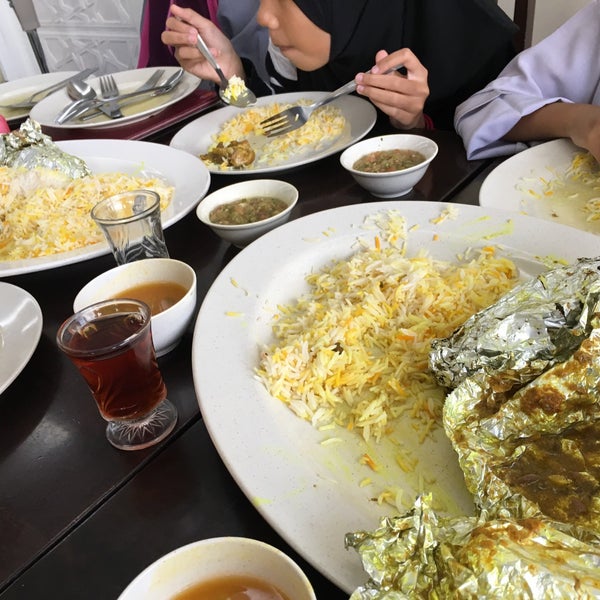 Снимок сделан в Almaeda Arabian Cuisine пользователем Idris&#39;s G. 10/5/2016