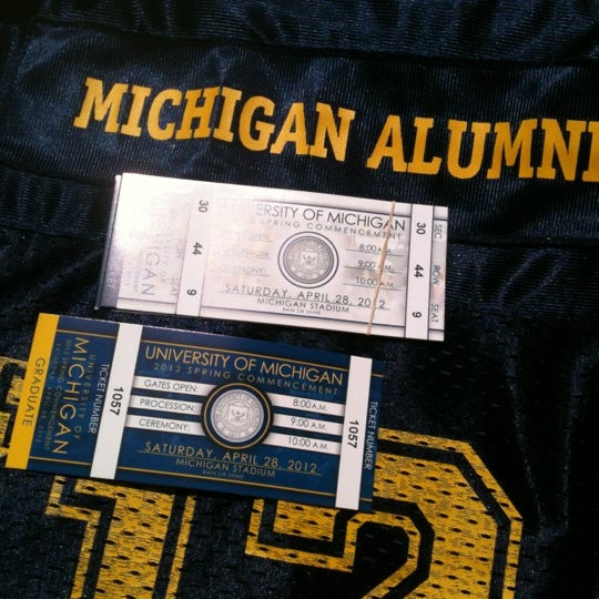 Снимок сделан в University Of Michigan Alumni Association пользователем Haowei C. 4/23/2012