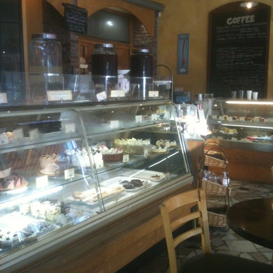 9/10/2012에 Kevin B.님이 Provence Breads &amp; Cafe에서 찍은 사진