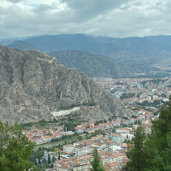 Foto diambil di Yamaç Bistro oleh Serhat pada 10/3/2021