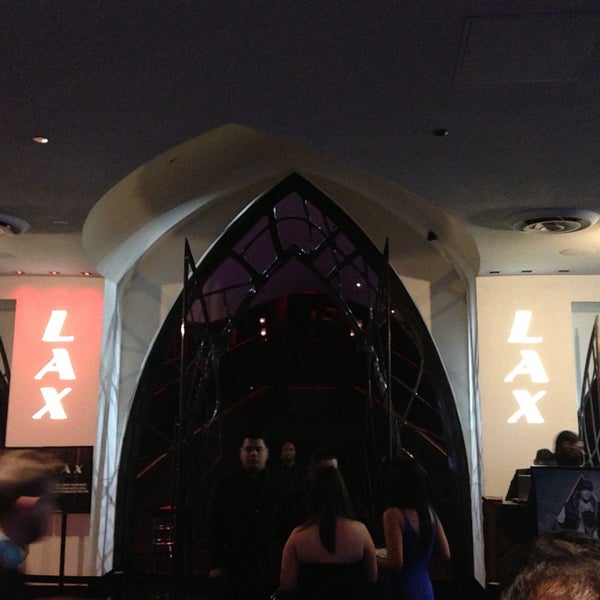 4/11/2013에 Ozgur Ozi A.님이 LAX Nightclub에서 찍은 사진