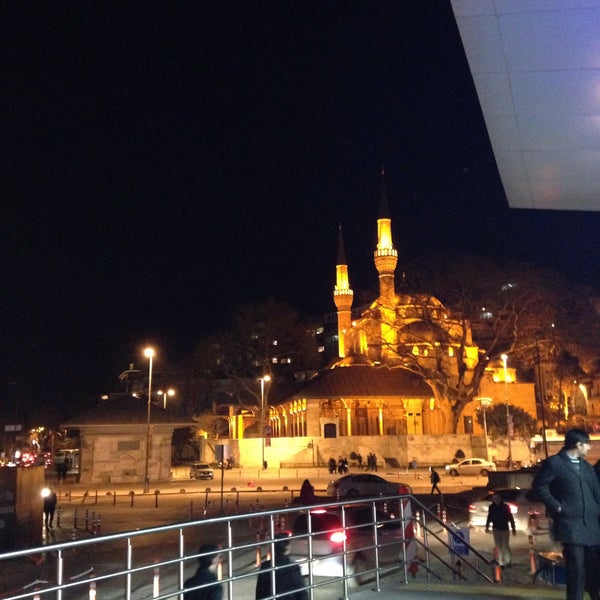 12/24/2014にGüneş.HがÜsküdar Sahiliで撮った写真