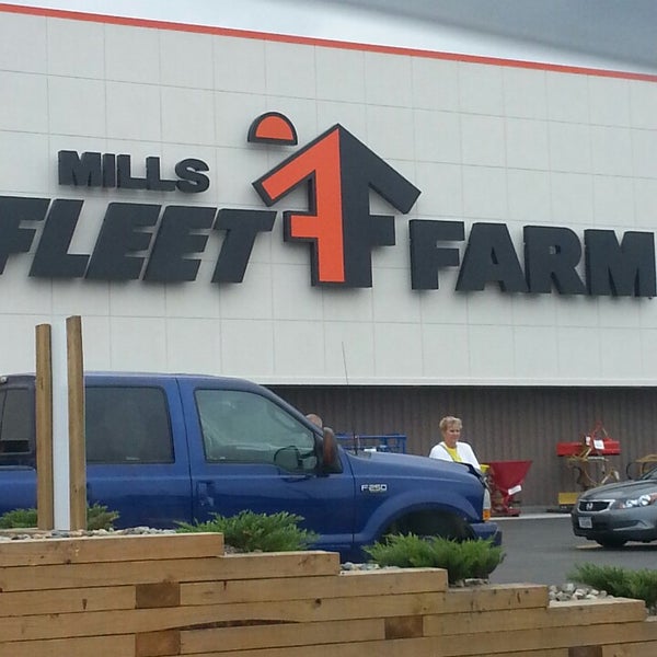 Mills Fleet Farm 9 tips from 1084 visitors