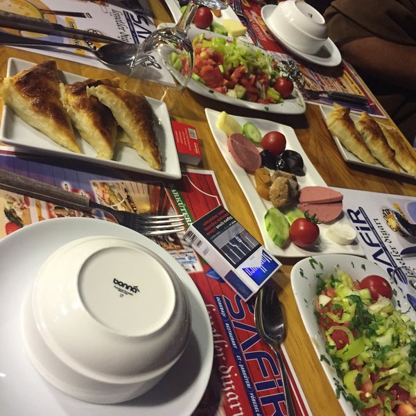 6/29/2015にMihrac🇹🇷米拉起がSafir Ocakbaşı ve Restaurantで撮った写真