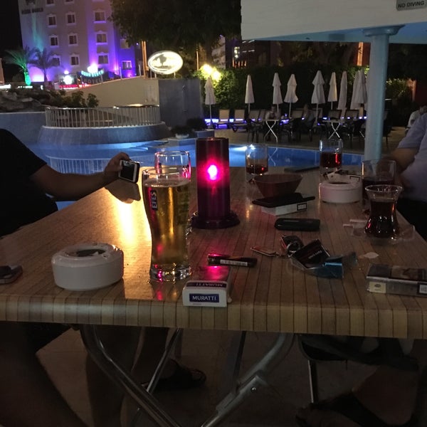 Photo taken at Alaiye Kleopatra Hotel by Süleyman M. on 8/28/2017