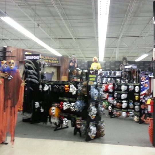 Spirit Halloween Superstore Saginaw Mi