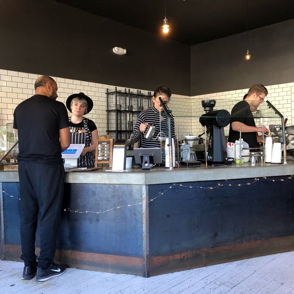 12/28/2019 tarihinde Wendy O.ziyaretçi tarafından Devout Coffee'de çekilen fotoğraf