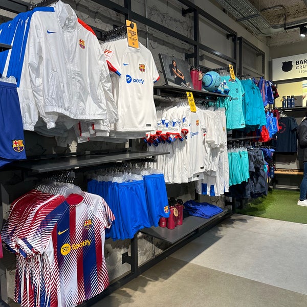 Nike barcelona hotsell official store