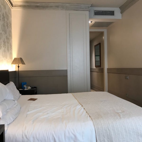 3/7/2018 tarihinde Habib L.ziyaretçi tarafından Hotel Duquesa de Cardona'de çekilen fotoğraf