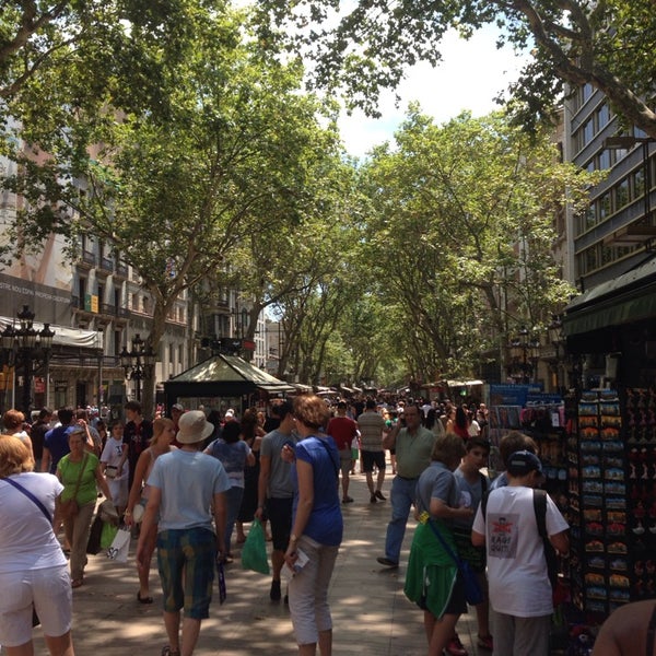 7/8/2014 tarihinde Leo V.ziyaretçi tarafından Hotel Serhs Rivoli Rambla'de çekilen fotoğraf