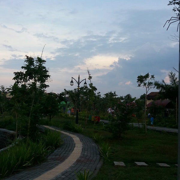 Photos At Gemolong Edupark Taman Kota 2 Tips From 9 Visitors