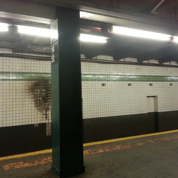Photo taken at MTA Subway - M Train by Peter R. on 7/18/2013